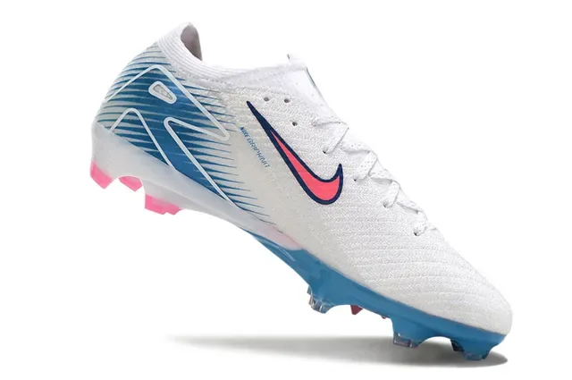 Nike Chaussures de football blanc et rose Low-Cut Knit Upper Dynamic Cage Overlay Firm-Ground 2