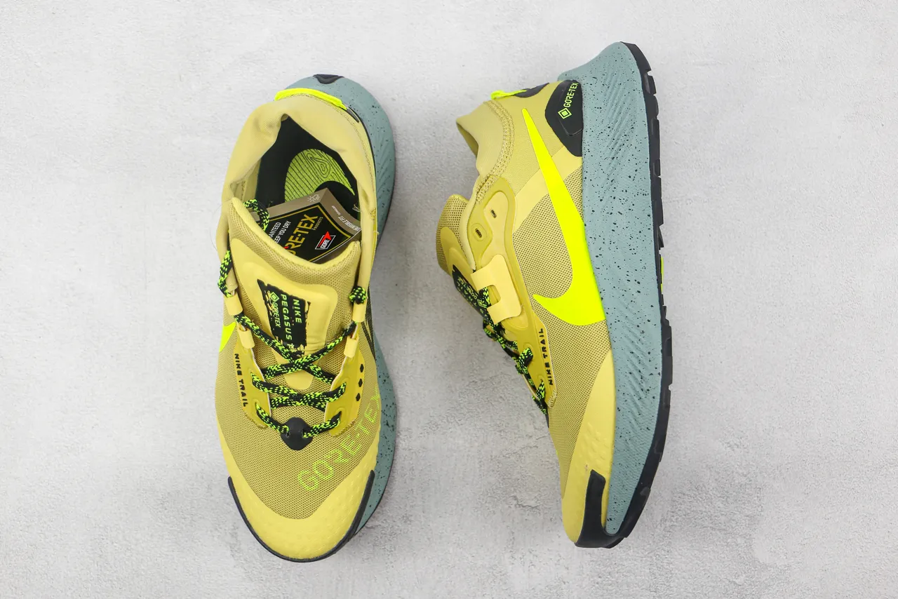 Nike Yellow Green Trail Silhouette GORE-TEX Waterproofing Running Shoes 3