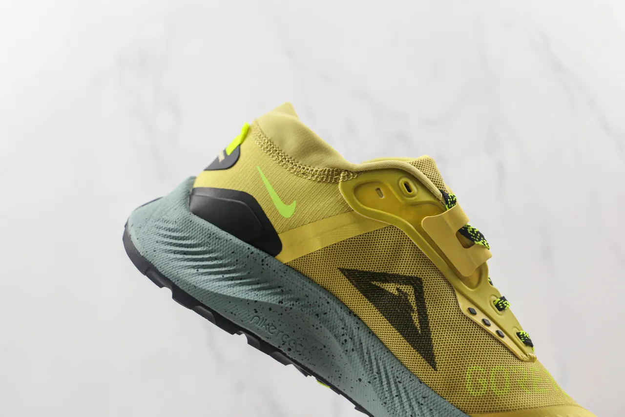 Nike Yellow Green Trail Silhouette GORE-TEX Waterproofing Running Shoes 5