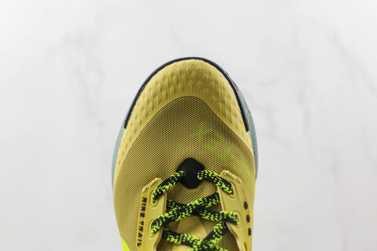 Nike Yellow Green Trail Silhouette GORE-TEX Waterproofing Running Shoes 6