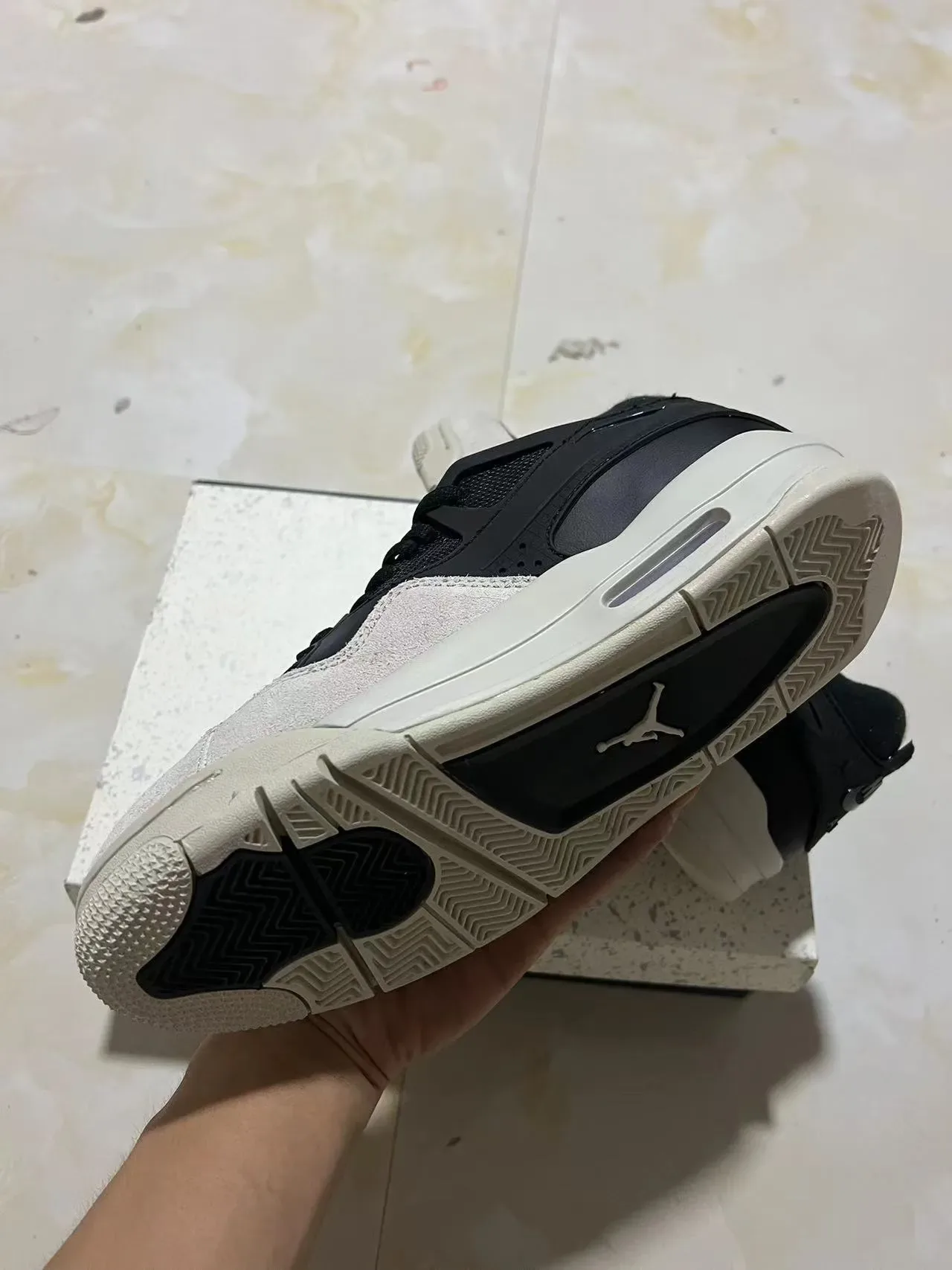 Nike Zoom 2K Preto e Off-White Tênis Lifestyle 5