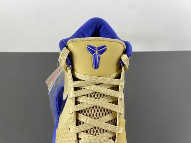 Nike Zoom Kobe IV बेज और रॉयल ब्लू बास्केटबॉल जूते 6