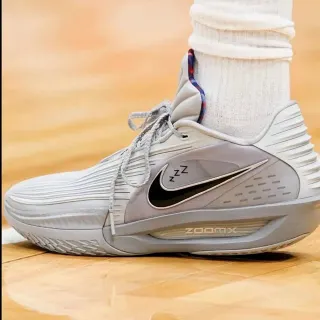 Nike ZoomX ধূসর কালো বাস्कেটবল জুতো
