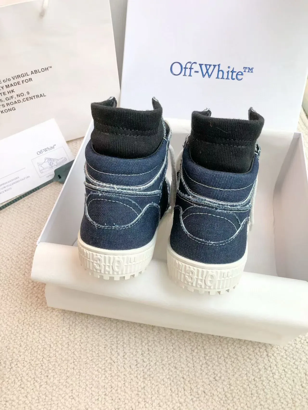 Off-White 牛仔高帮生活方式运动鞋 9