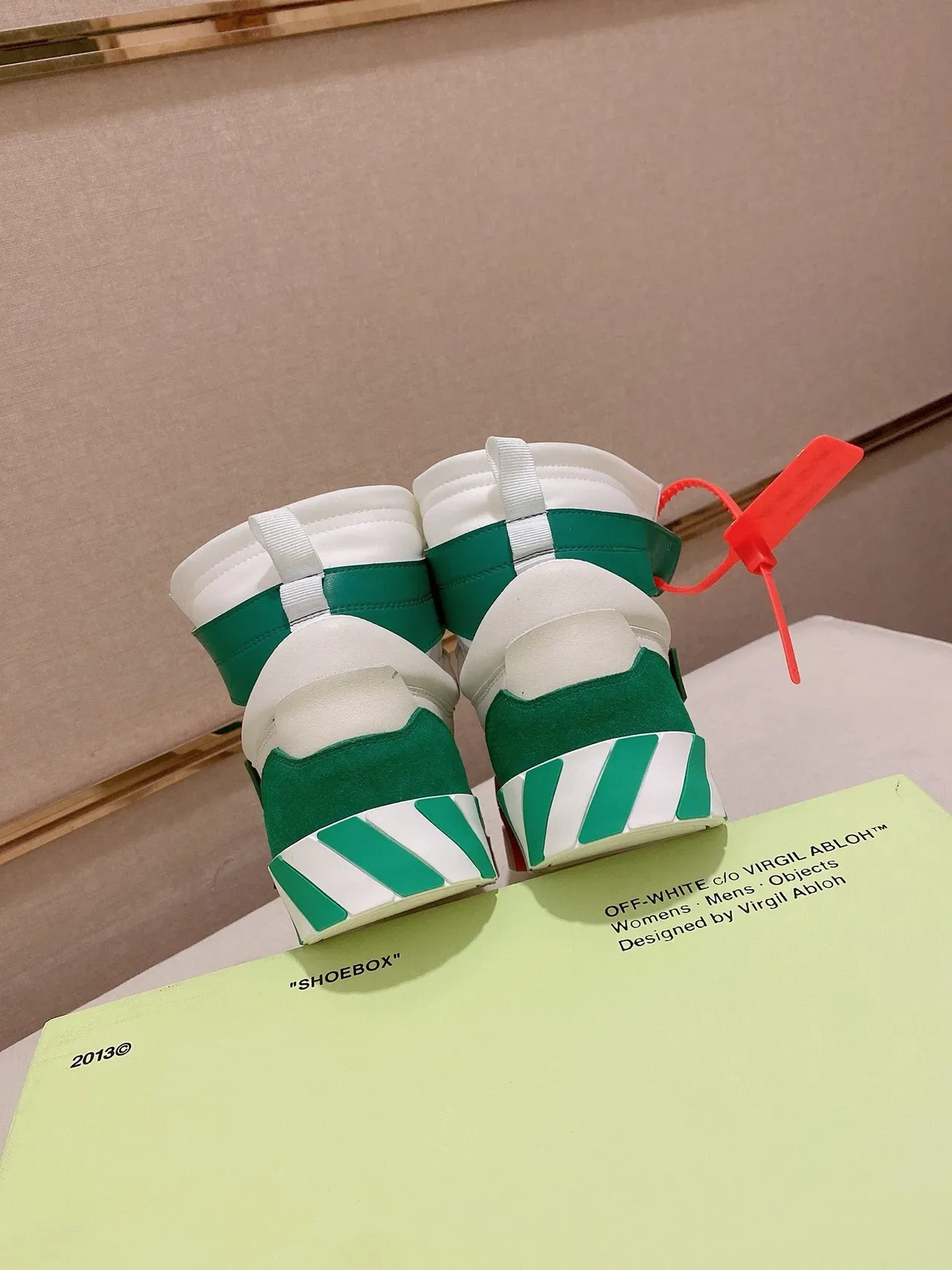 Off-White हरा हाई टॉप औद्योगिक पट्टी लाइफस्टाइल स्नीकर 2