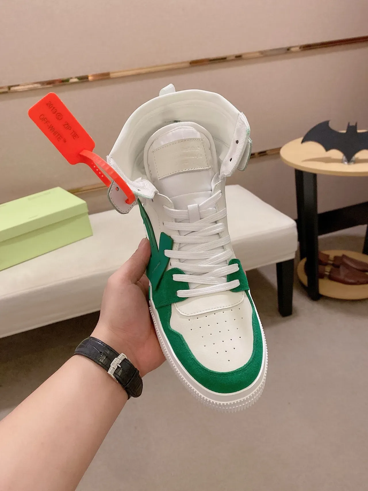Off-White हरा हाई टॉप औद्योगिक पट्टी लाइफस्टाइल स्नीकर 5