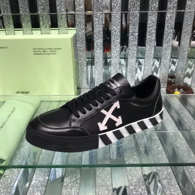 Off-White Industrial Low Sneakers Lifestyle Noir Cuir 6
