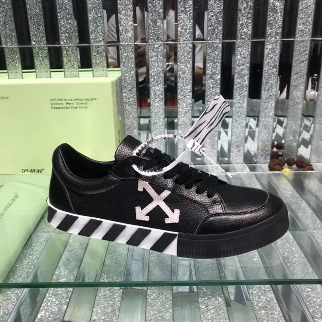 Off-White Industrial Low Sneakers Lifestyle Noir Cuir 9