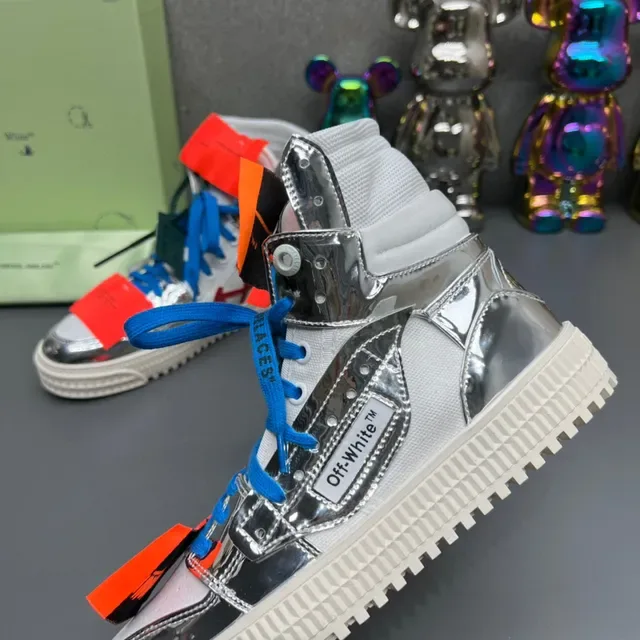 Off-White सिल्वर ब्लू हाई-टॉप मेटालिक रिफ्लेक्टिव लाइफस्टाइल स्नीकर्स 5