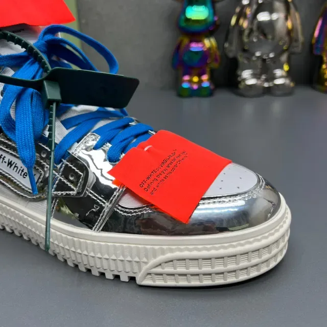 Off-White सिल्वर ब्लू हाई-टॉप मेटालिक रिफ्लेक्टिव लाइफस्टाइल स्नीकर्स 6