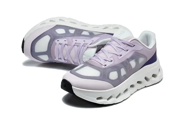 On Tênis Corrida Preto Branco Malha Engineered Superior Aberto Hexagonal CloudTec Pods 6