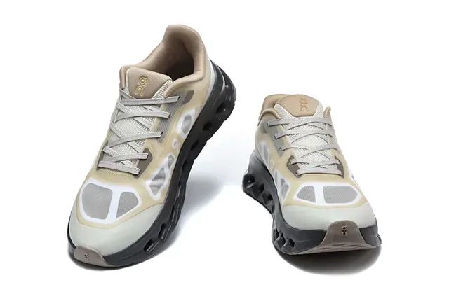 On Tênis Corrida Preto Branco Malha Engineered Superior Aberto Hexagonal CloudTec Pods 16