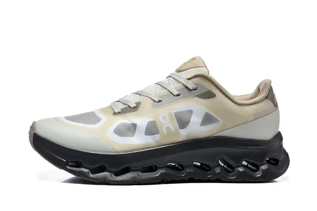 On Tênis Corrida Preto Branco Malha Engineered Superior Aberto Hexagonal CloudTec Pods 17