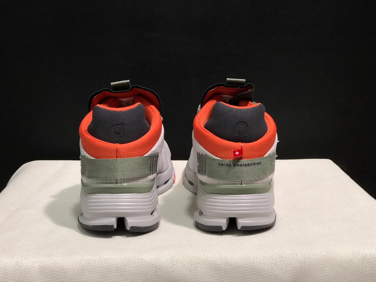 On Cloudmonster White Orange Gray chaussures lifestyle 3