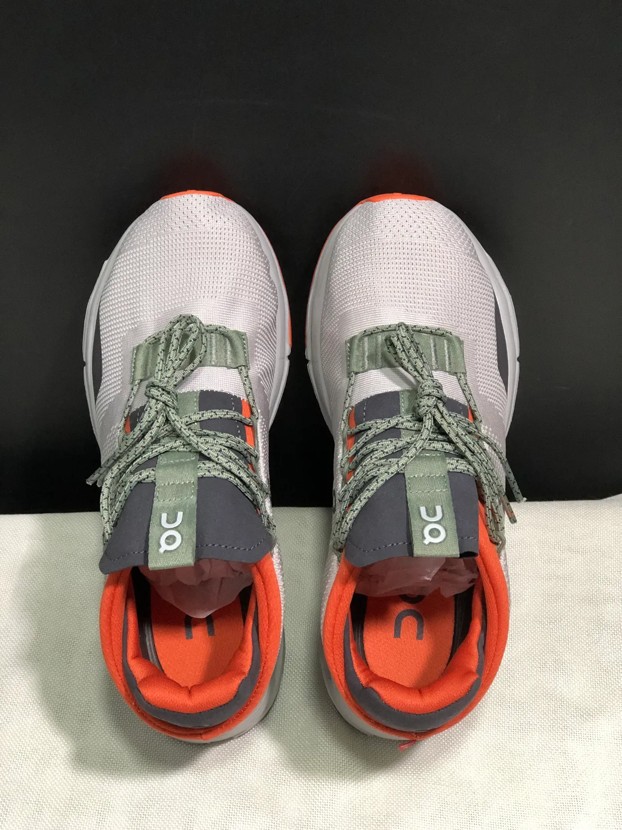On Cloudmonster White Orange Gray chaussures lifestyle 7