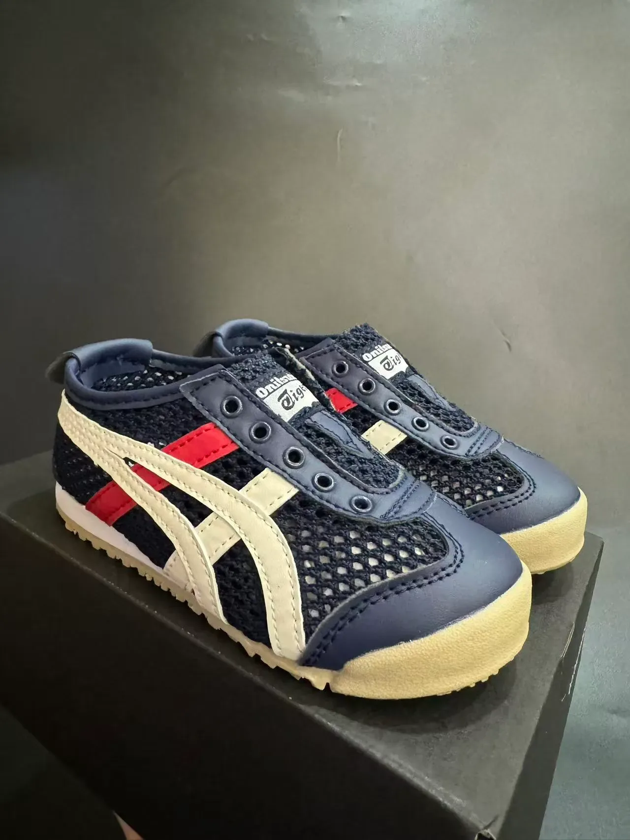 Onitsuka Tiger Mexico 66 Zapatillas Lifestyle de Malla con Slip-On 10