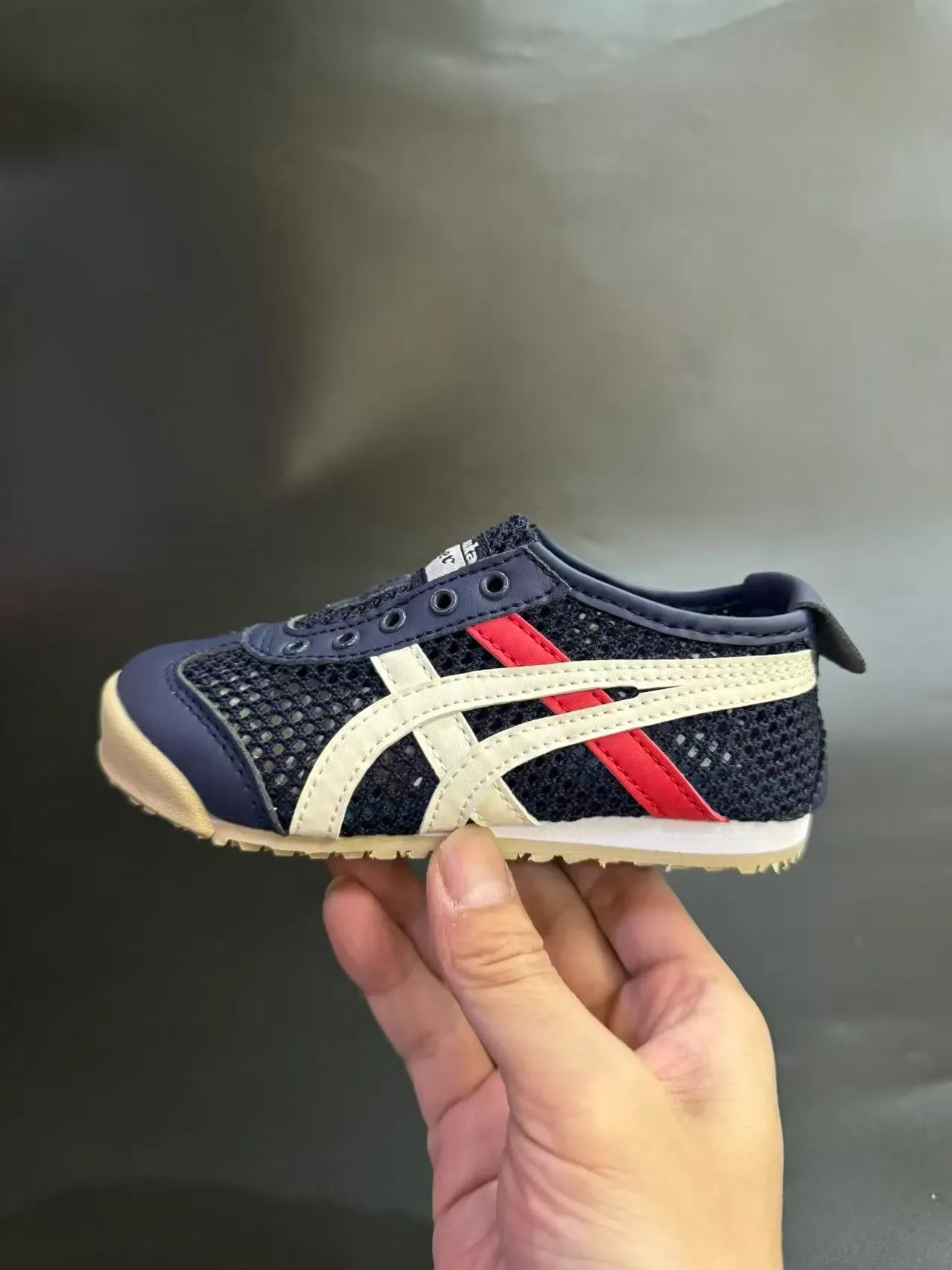 Onitsuka Tiger Mexico 66 Zapatillas Lifestyle de Malla con Slip-On 21