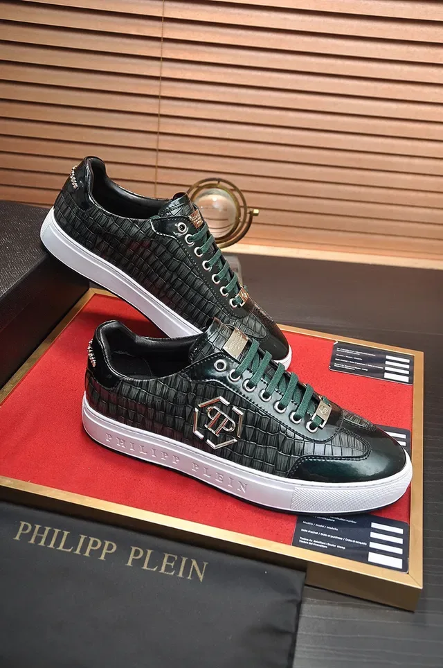 Philipp Plein Noir Blanc Cuir Crocodile Embossé Plaque Monogramme Métallique Sneakers Lifestyle 5
