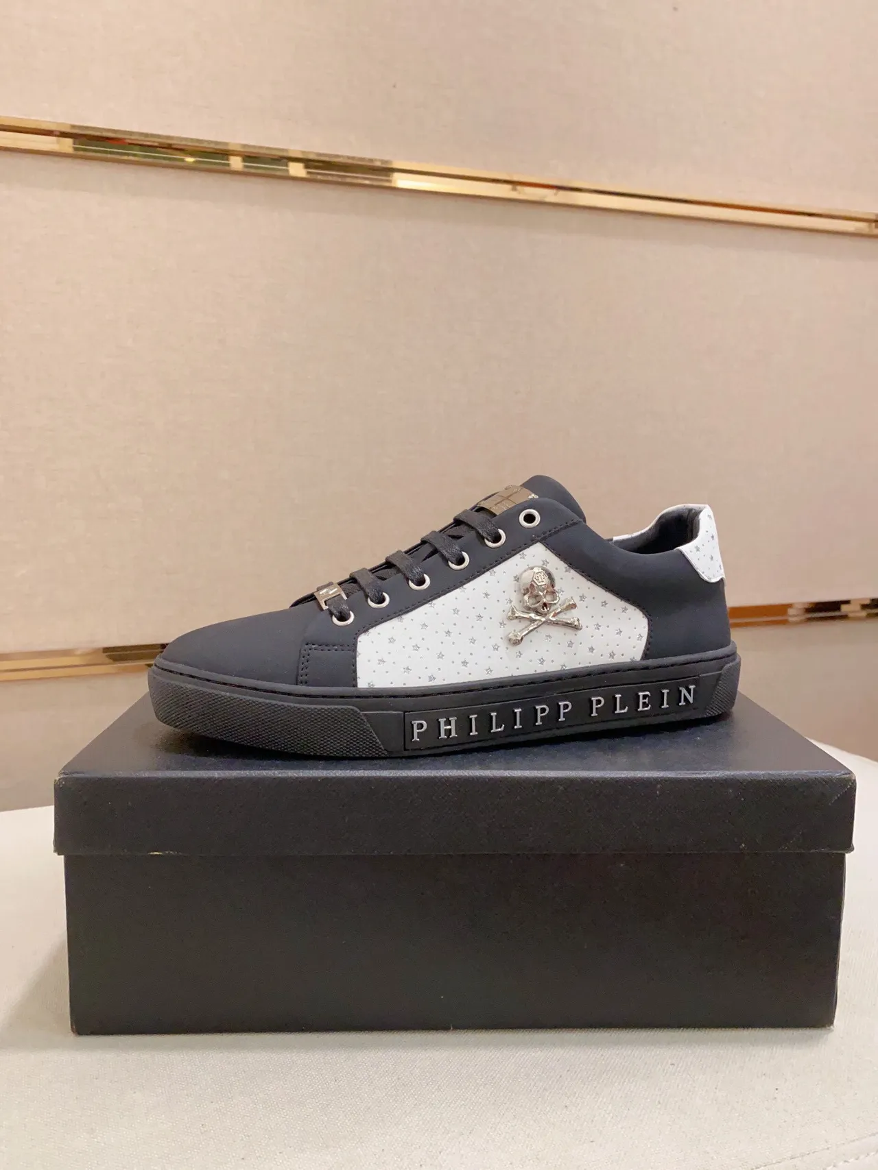Philipp Plein Black White Low-Top Perforated Side Panel Lifestyle Sneakers 3