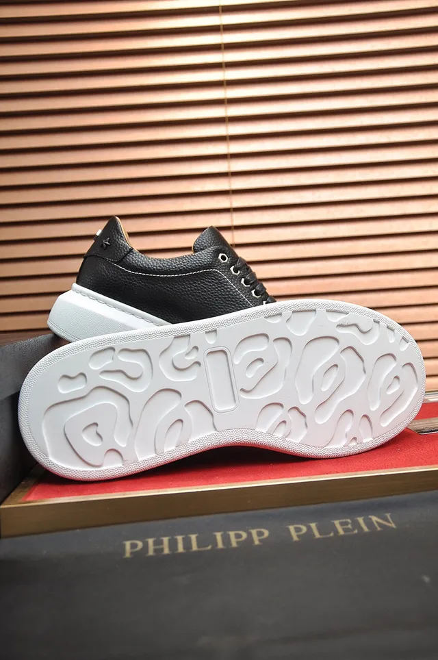 Philipp Plein 黑白粒面皮革六边形金属标志生活方式运动鞋 2