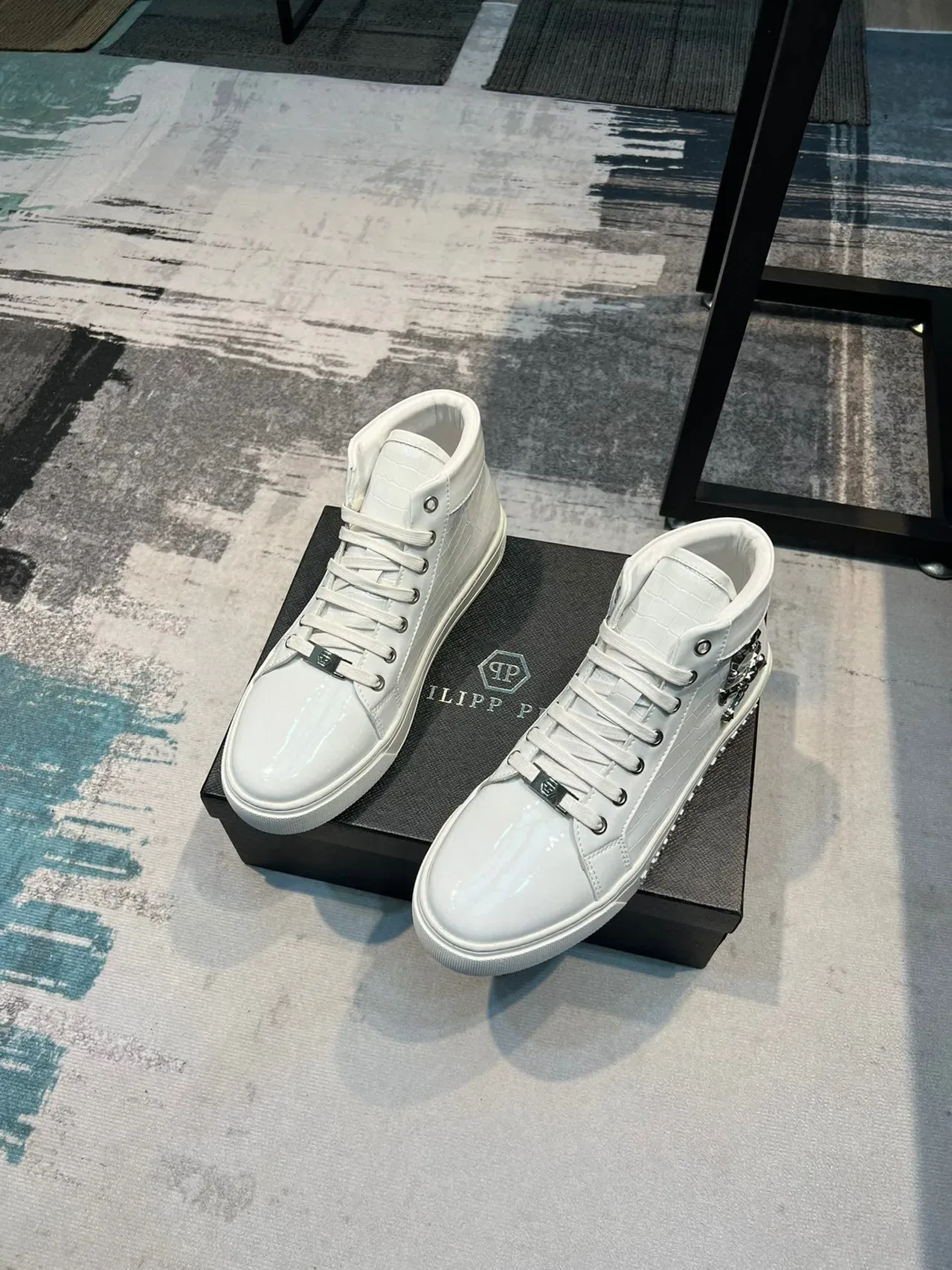 Philipp Plein Zapatillas Lifestyle Altas Blancas Plata Brillantes Patent en la Punta Lifestyle Sneakers 4