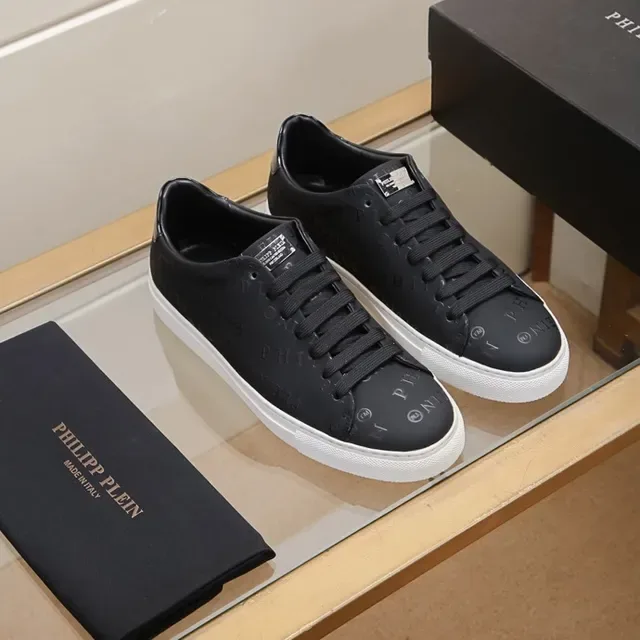 Philipp Plein Monogram-Embossado Lifestyle Sneaker Preto Branco Superior Couro Sintético Suave Acabamento Lifestyle Sneakers 8