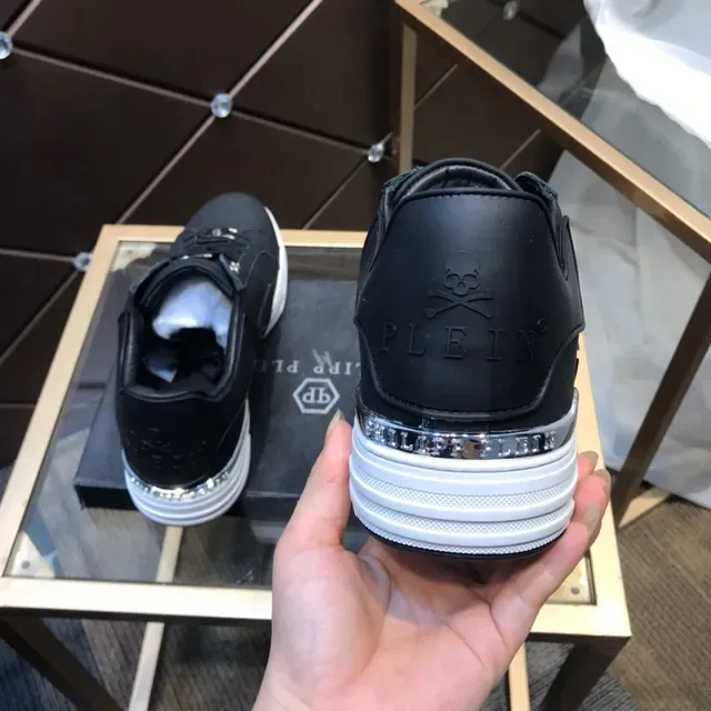 Philipp Plein PP Logo Sneaker Noir et Blanc Lifestyle Sneakers 6