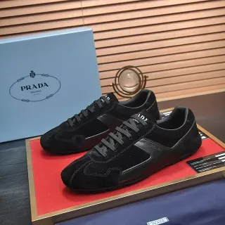 Prada काला मखमली और चमड़े का पैनल Low-Top Lace-Up Silhouette Lifestyle Sneakers