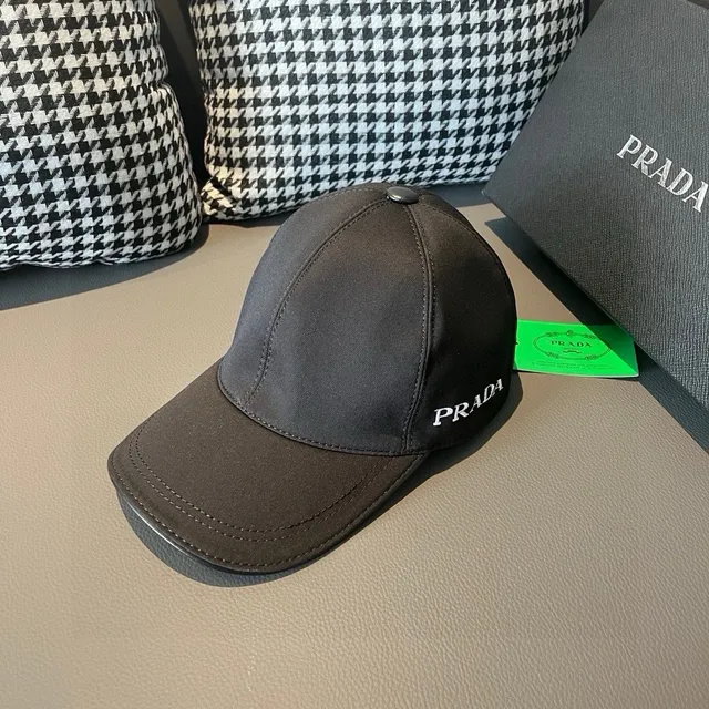 Prada काले और सफ़ेद सिलाई लोगो संरचित छह-पैनल बेसबॉल कैप 2