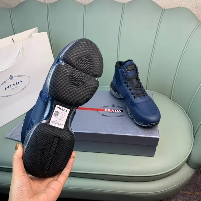 Prada Cloudbust 高帮蓝色网面和皮革休闲运动鞋 3