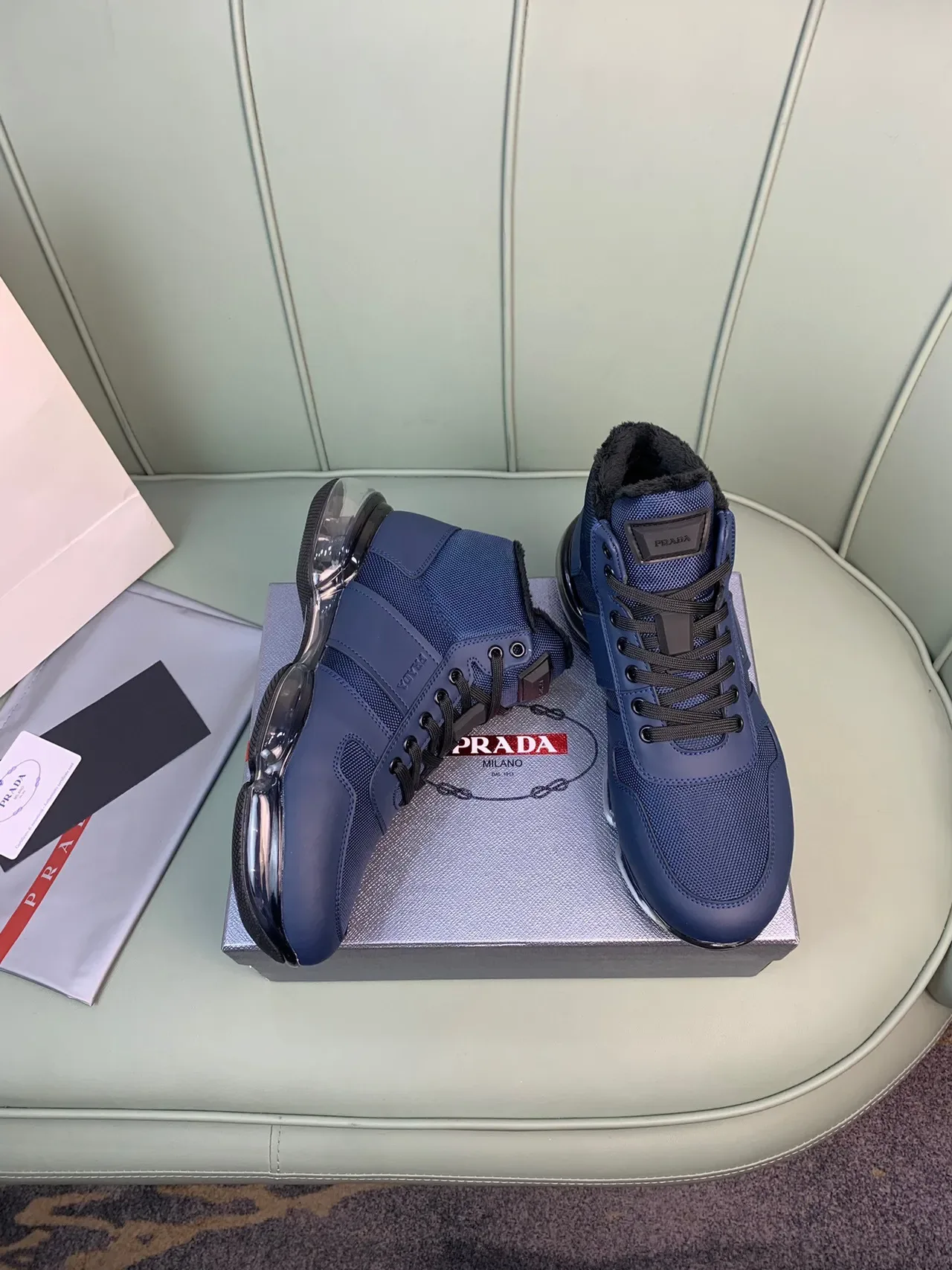 Prada Cloudbust 高帮蓝色网面和皮革休闲运动鞋 6