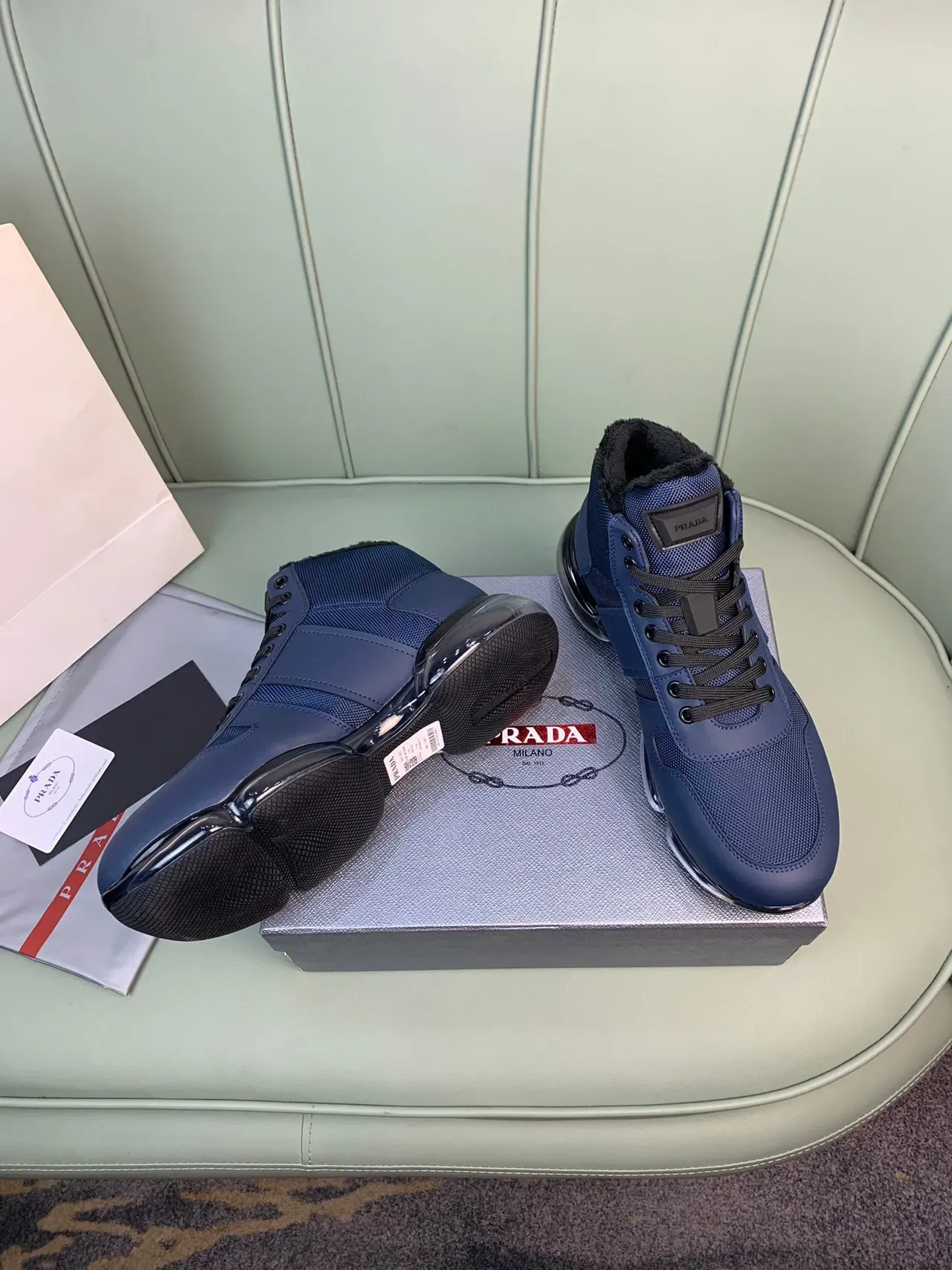 Prada Cloudbust 高帮蓝色网面和皮革休闲运动鞋 8