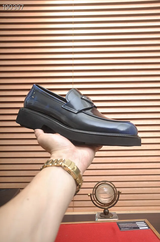 Prada Cloudbust Loafer أزرق بحري لامع جلد لوفر 5