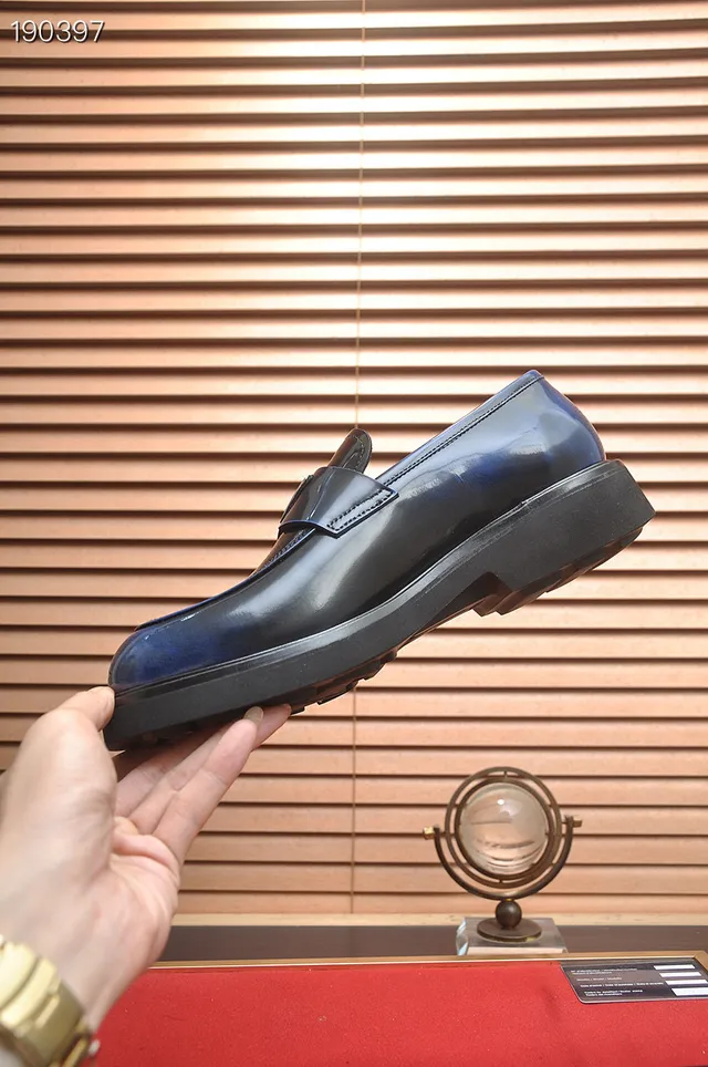 Prada Cloudbust Loafer أزرق بحري لامع جلد لوفر 6