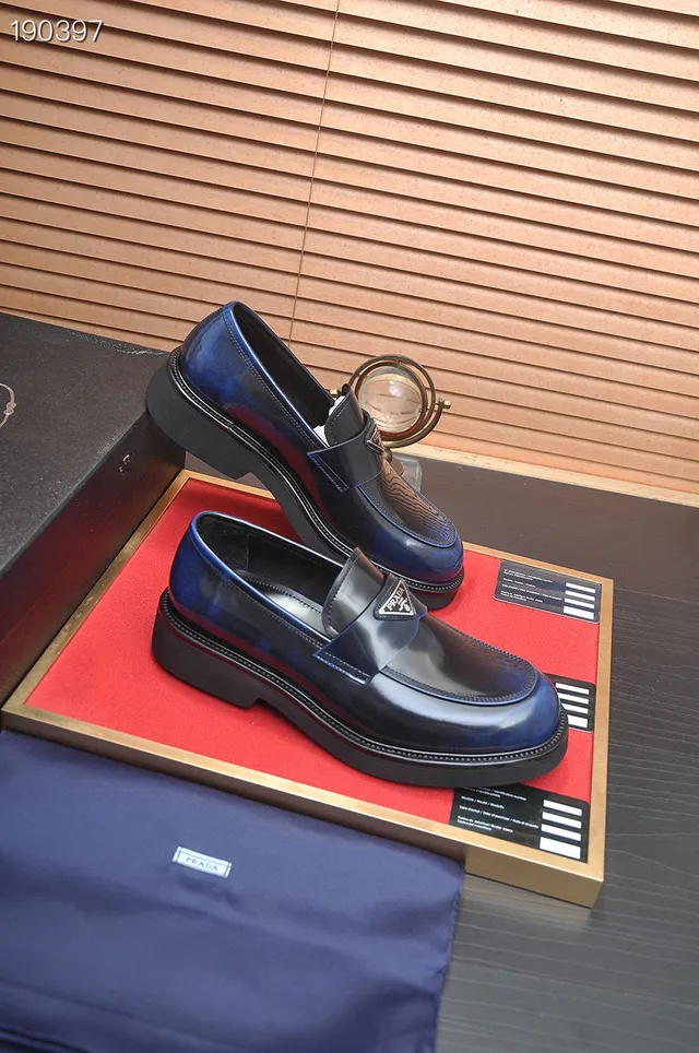 Prada Cloudbust Loafer أزرق بحري لامع جلد لوفر 7