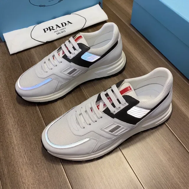 Prada Cloudbust blancas negras reflectantes zapatillas lifestyle 8