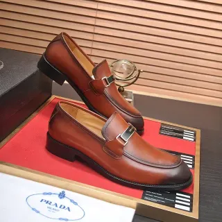 Mocasín Prada Hebilla de Metal Marrón Cuero Hombre