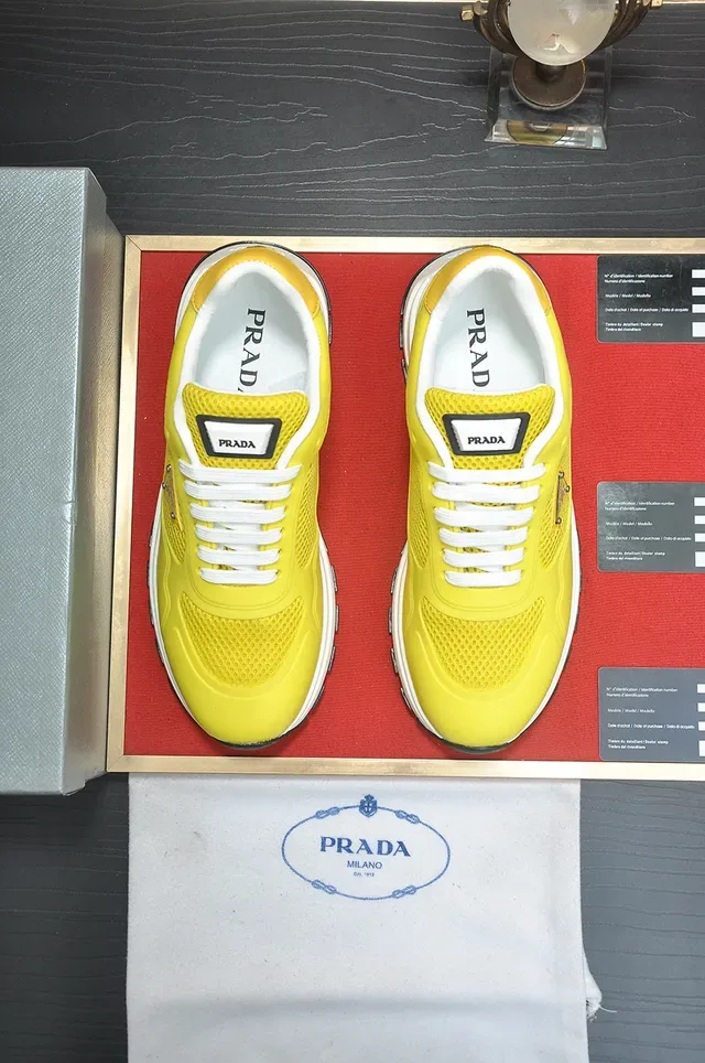 Prada Amarillo Blanco Malla Superior Moldeado Sintético Recubrimientos Zapatillas Lifestyle 3
