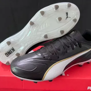Puma 黑色白色皮革鞋面中底条纹人工草皮足球鞋