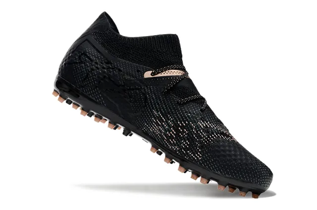 Puma Future Z Black Gold حذاء كرة القدم أعلى اصطناعي مقرمش ياقة نسيجية مناسبة للجوارب عشب صناعي 2