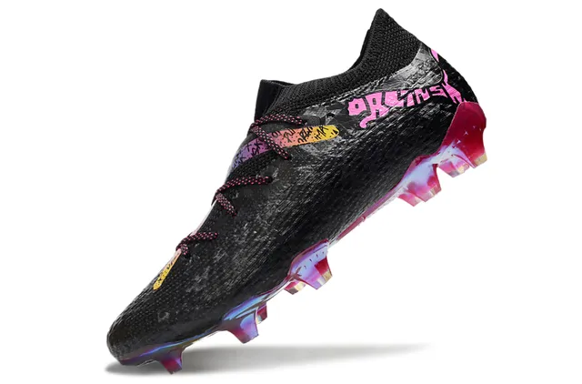 Puma Future Z 黑色粉色 针织鞋面 彩虹跟笼 人工草地足球鞋 3