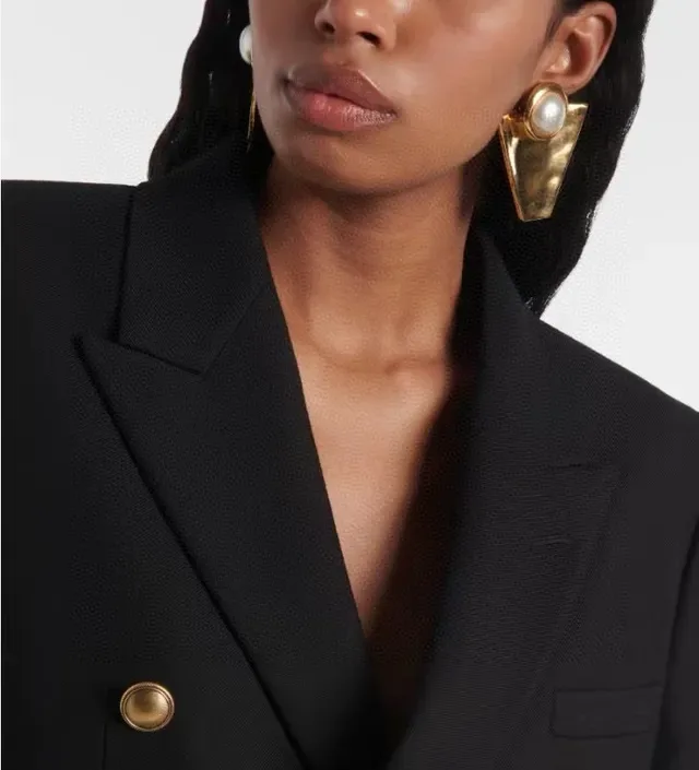 Saint Laurent জ্যামিতিক উল্টো ত্রিভুজ মুক্তা কানের দুল 3