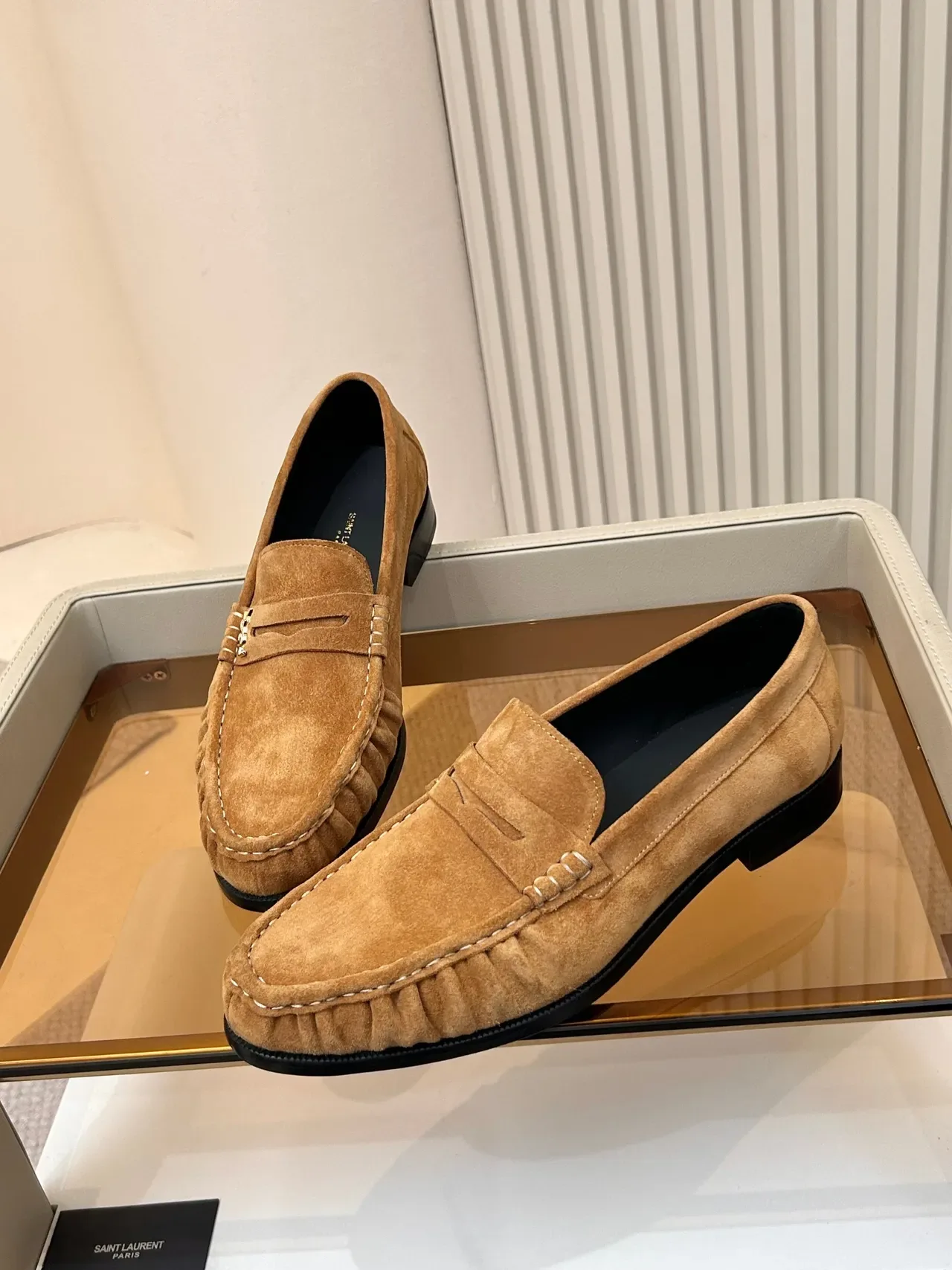 Saint Laurent Loafer Marrom Preto Camurça Plissada Vamp Loafer 4