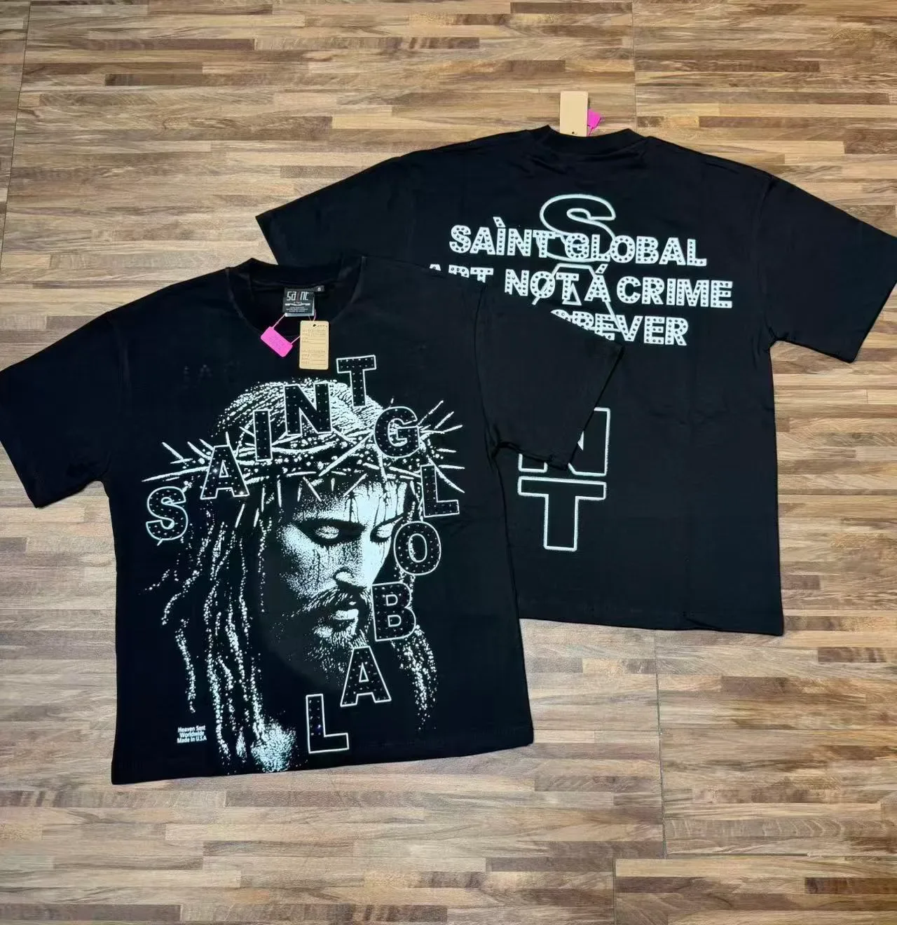 Camiseta preta Saint Laurent com estampa gráfica Saint 10