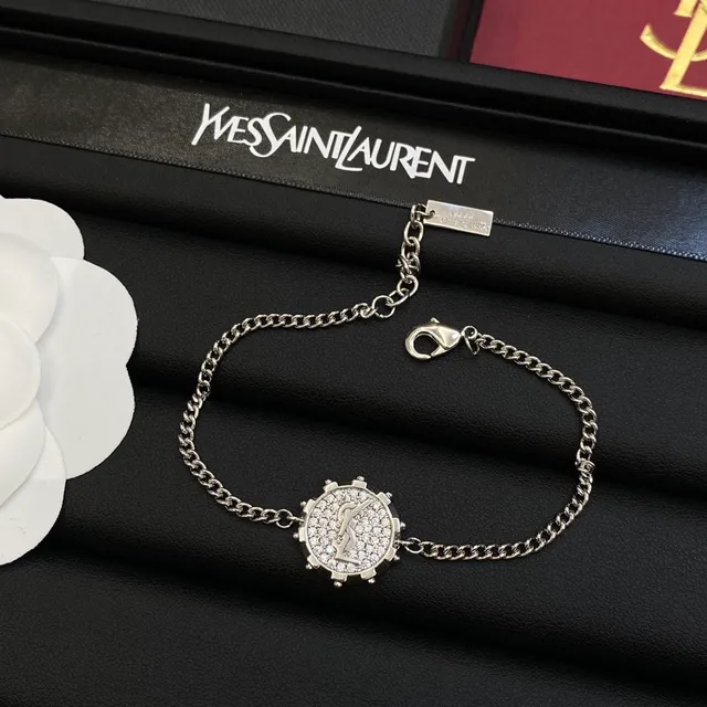 Saint Laurent 银色白色Pavé水晶带钉镶边项链 5