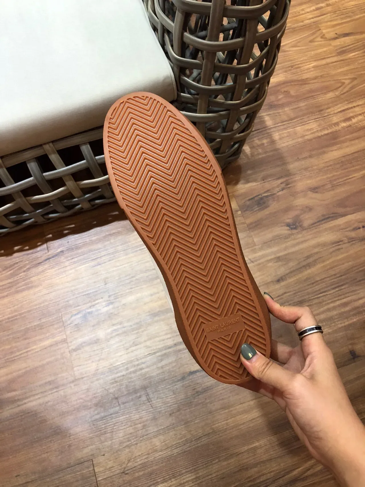 Saint Laurent zapatillas lifestyle blanco azul de cuero superior con logo bordado 2
