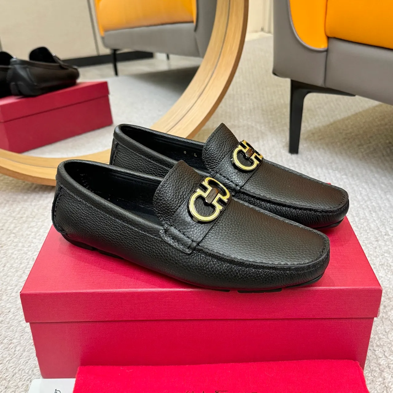 Salvatore Ferragamo Gancini Negro Cuero Granulado Mocasines 3