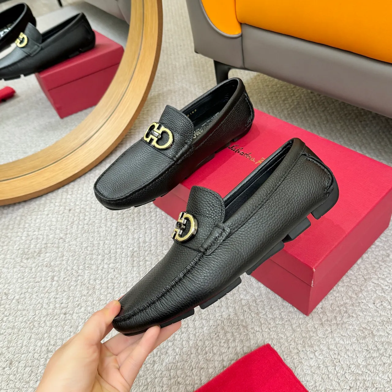 Salvatore Ferragamo Gancini Negro Cuero Granulado Mocasines 4