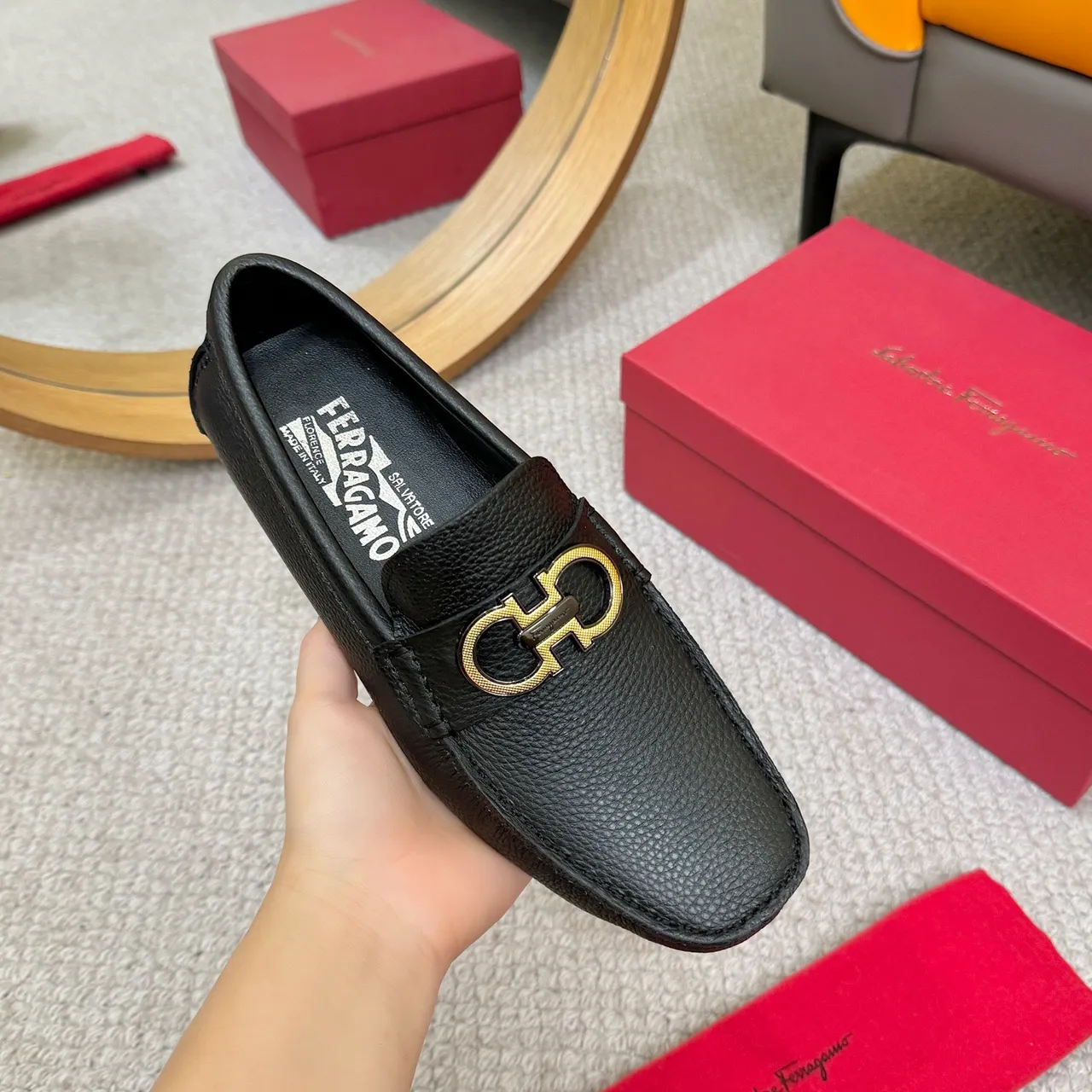Salvatore Ferragamo Gancini Negro Cuero Granulado Mocasines 5
