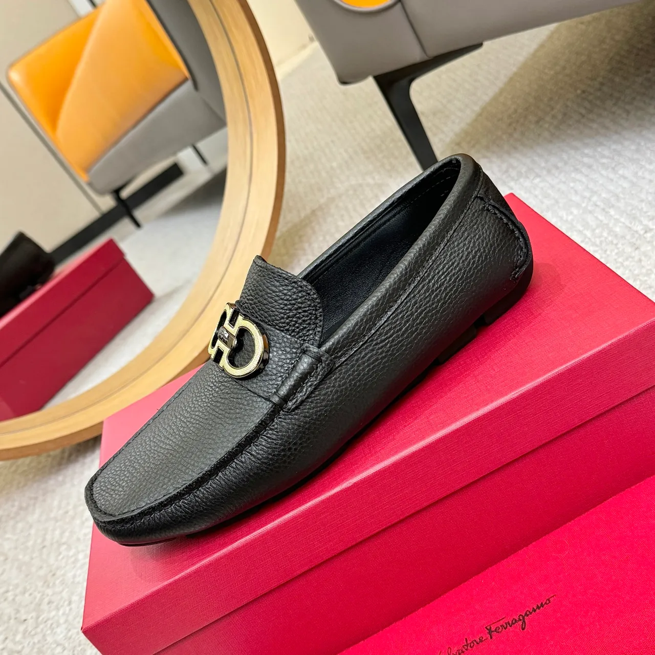 Salvatore Ferragamo Gancini Negro Cuero Granulado Mocasines 6